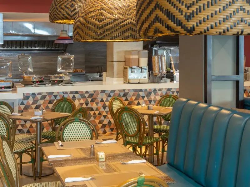 Hotel Hotel Decameron Cartagena en Cartagena de Indias, CO | Flyinn