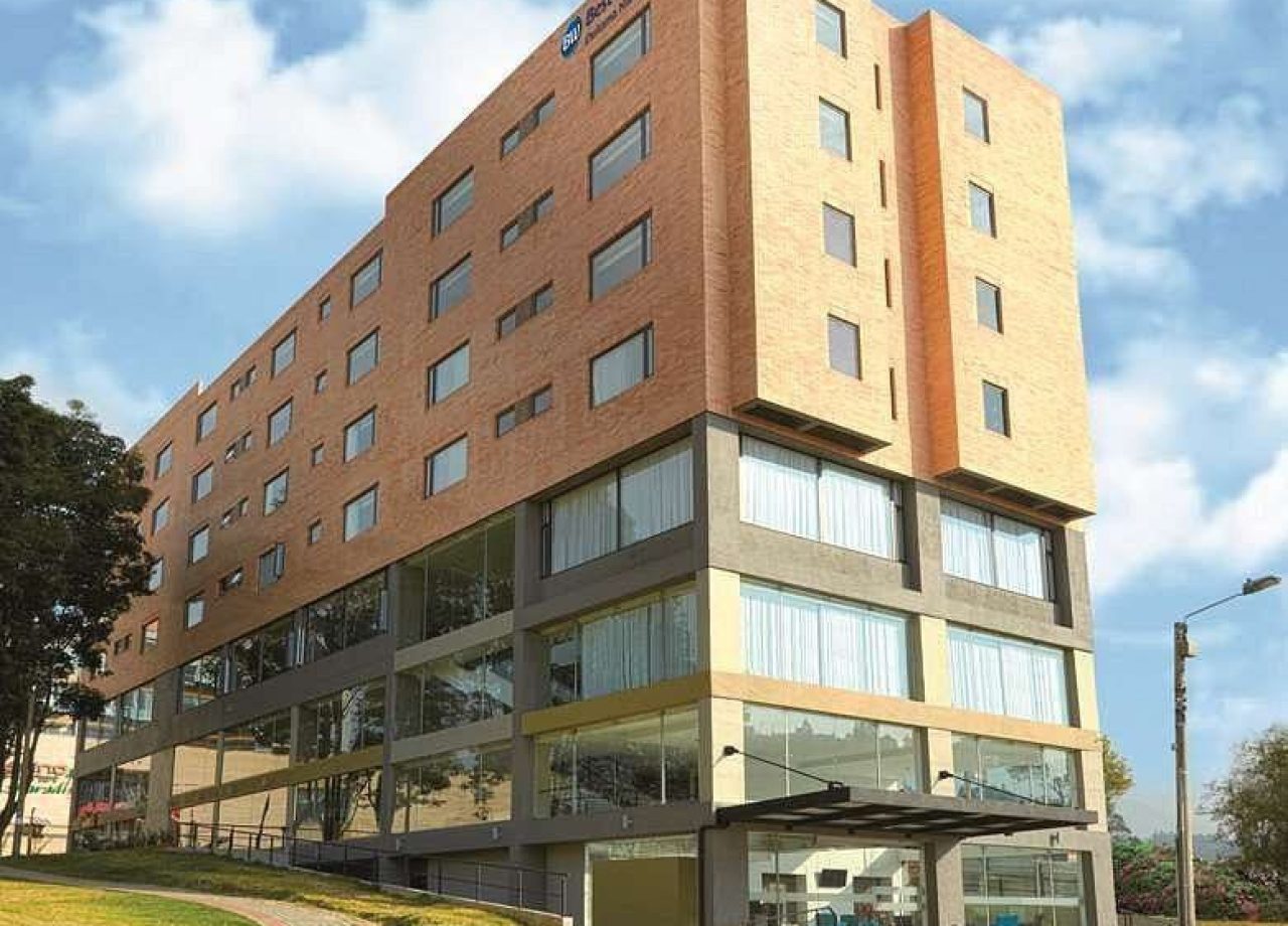 fachada-hotel-milan