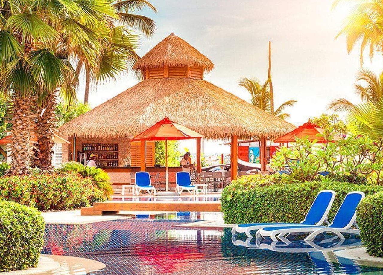hotel-decamerón-isleño-exterior