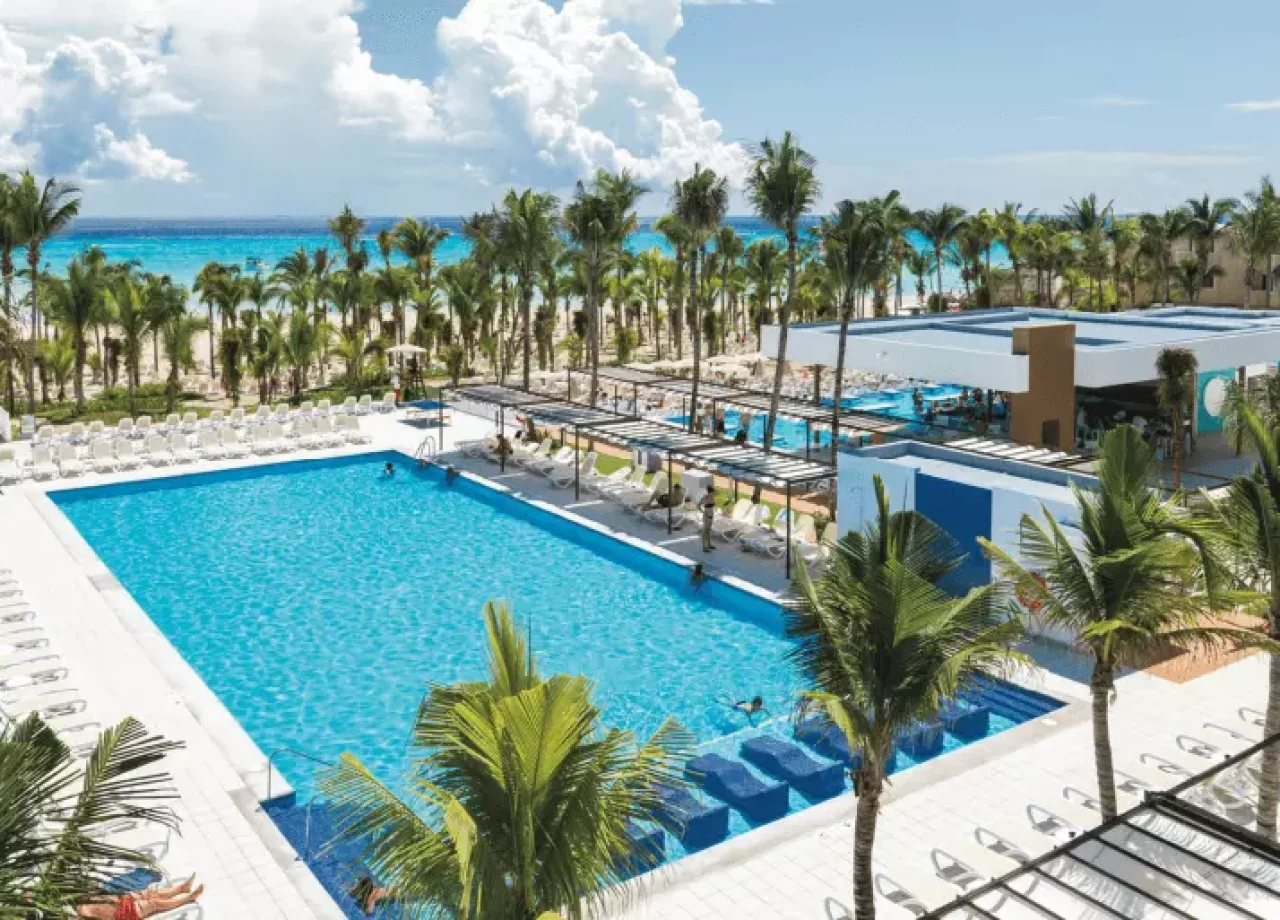riu-playacar-02